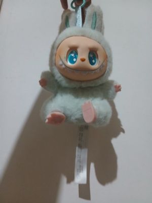 Labubu bolalar uchun uyinchoq ilgichi mavjud buyi 15 cm