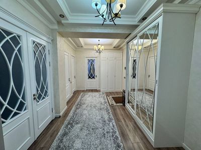 Сдаётся 4 комнатная квартира Яшнабадский район ул.Махтумкули