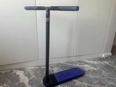 Ipozon Max батутный трюковой самокат
