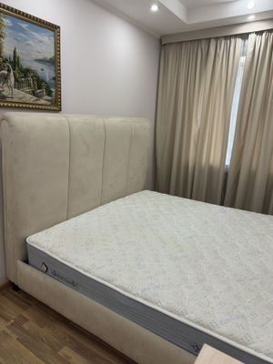 Кровать двухспальная