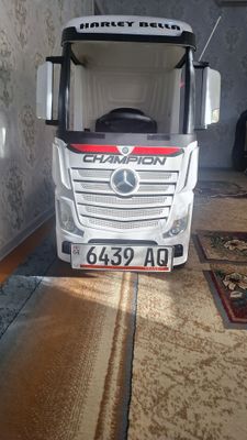 elektronniy detskiy mashina