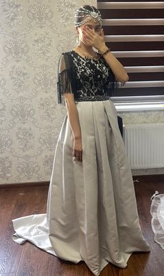 Вечерние платья со шлейфом