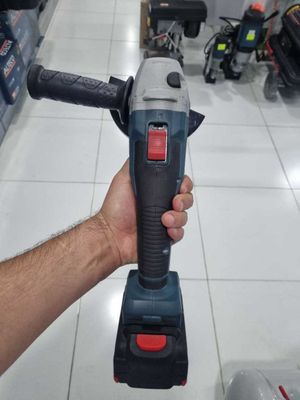 Бесщеточная аккумуляторная угловая шлифмашина ALTECO CAGB 18-125 Li BL