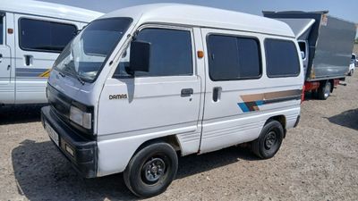 Продаётся дамас 2001 года в средней состаянем