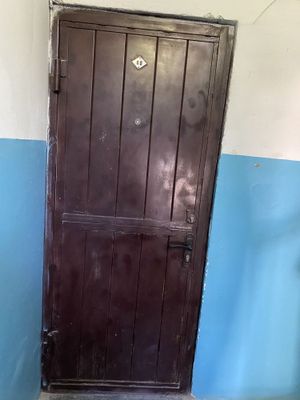 Темир эшик сотилади