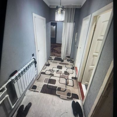 Fargona shahri - oltiariq hamza shahrchasida 3 honali uy sotiladi