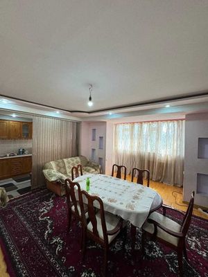 м.Х.Алимжана Дархан 3-комн 5/18 92 м² 2 с/у меб/тех 2 кондиционера