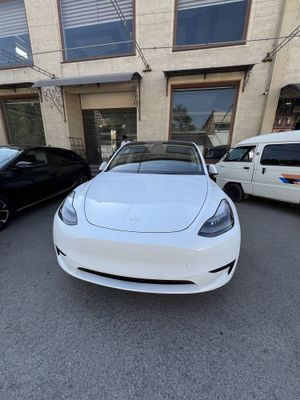 Tesla model y RWD