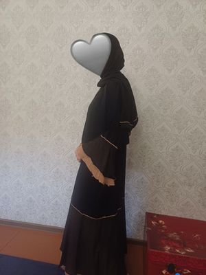 Dubay Hijob sharfi va belboģi bor. Holati yangi