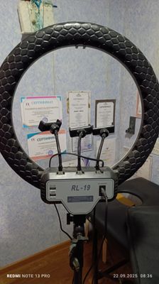 Кольцевая лампа 45 см RL-19 почти новая