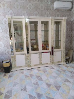 Mebel, stenka
