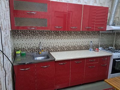 Кухня мебель сотилади