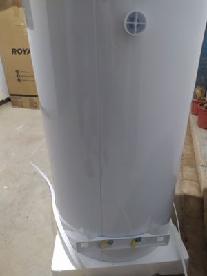 Ariston Sotiladi Yangi rayal 100litr