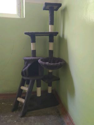 Домик для кошку б/у.600000 сум.