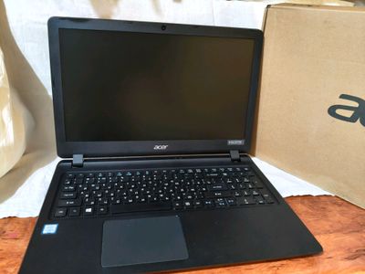Ноутбук Acer, в полном комплекте, не дорого