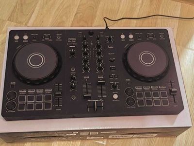 Контроллер Pioneer DDJ-FLX4