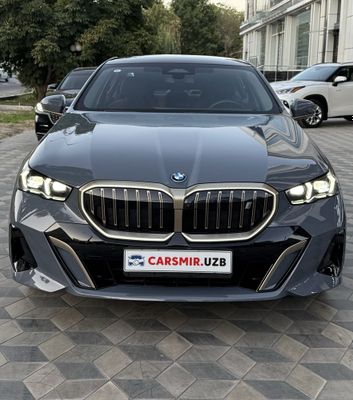 BMW i5 Full готов к нотарюсу