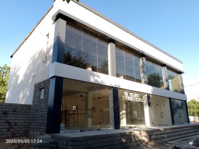 Продается нежилое помещение в г. Ахангаране.