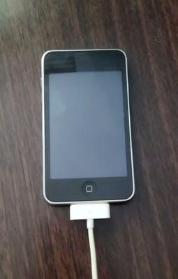 iPod touch 32GB (3rd generation) media MP3 плеер