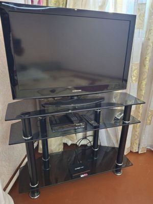 Televizor 32 va pastavka sotiladi
