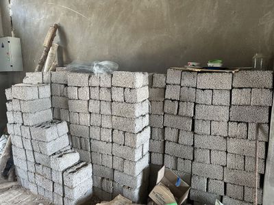 продаю шлака блок 250-300 штук