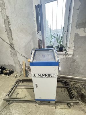 Принтер для печати рисунка на стене дереве стекле