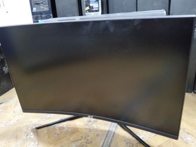 Avtech 32" 165hz yaxshi holatda aybi yoq