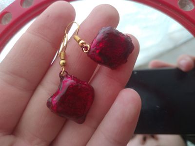Серги из смола камней