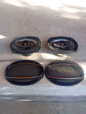 Pioneer 800 w Sotiladi