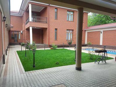 Махалля Ракат . Продам отличный 3 уровневый дом на 5.5 сотках.