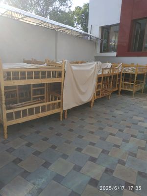 Продаю двухъярусные детские кровати.