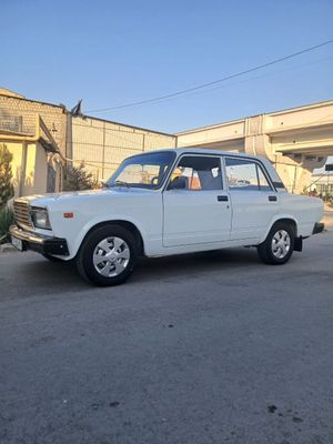 Ваз 2107 сотилади