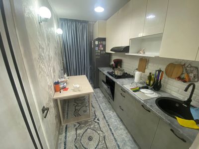 Продам свою квартиру в городе Зарафшан