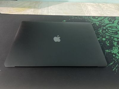 Macbook Pro 15.1