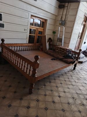 Срочно Тапчан сотилади