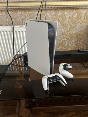Продаю PlaySation 5 в идеальном состояние