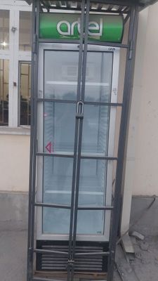 Витрина холодилник