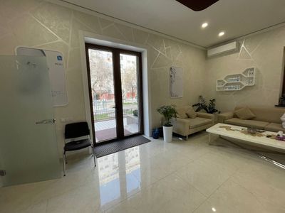 аренда коммерческого помещения. 190м2. метро: БИЙ.