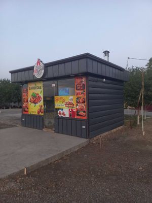 Yengil metal kanstruksiyali tayyor do‘kon sotiladi