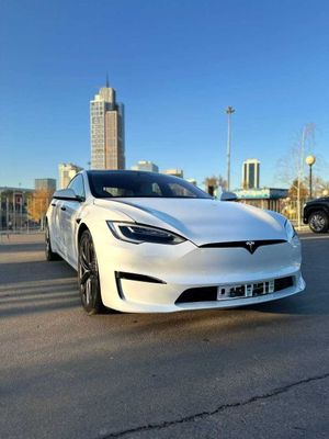 Продается Tesla model S