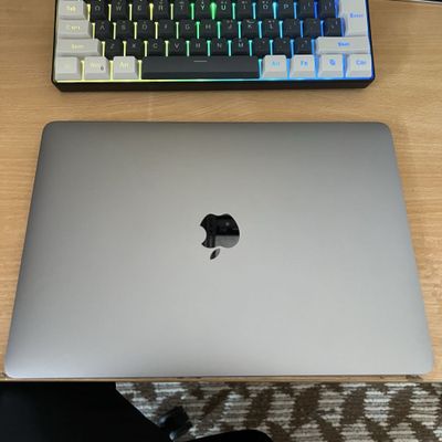 MacBook Pro 2018 i5/8/256 Ideal obmen iPhone Samsung S Playstation 5