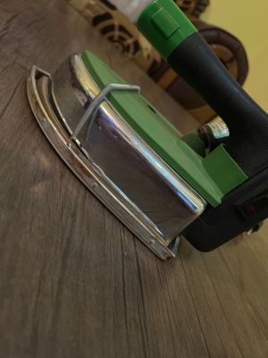Продается утюг в отличном состоянии