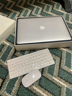 Macbook Pro 15" 16Gb i7 2015