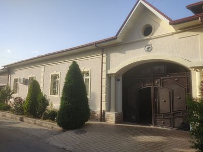Эшонгузар Нурхает кучаси, Ховли 6 сотих 6 хона