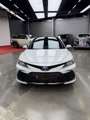 Toyota Camry Hybrid (Японка) 2024