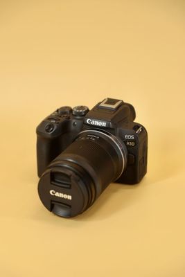 Canon EOS R10 18-/150mm 4K video