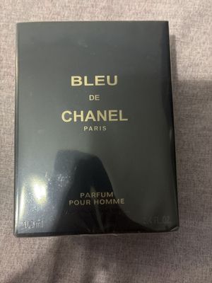 Chanel de bleu paris