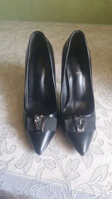 poshnali razmer 37 xolati yaxshi