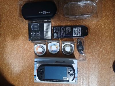 Assalom alekum Sony Psp Sotiladi Komplekt 128Gb Xotira 3ta Disk