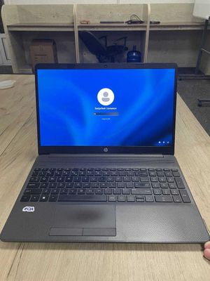 Laptop HP 250 G8 Processor: AMD Ryzen 5 5500U with Radeon Graphic 2.10